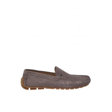 Pantofi loafer din piele intoarsa cu perforatii - Maro taupe