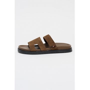 Papuci de piele intoarsa cu bareta velcro - Maro inchis
