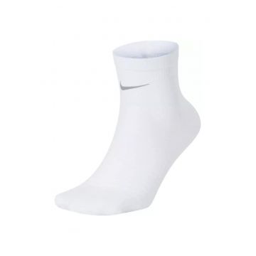Sosete Alergare -  CT8933-100 - Alb - 100% Poliester - Tehnologiefewqg Dri-FIT - Plasa Ventilata - Elemente Reflectorizante - Protectie Si Performanta Pentru Sportivi Si Atleti Profesionisti - Alb