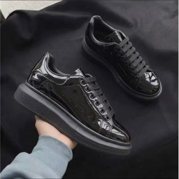 Adidasi barbati casual  negri luciosi   vip AAA