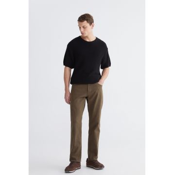 Blugi regular fit - Maro pamantiu