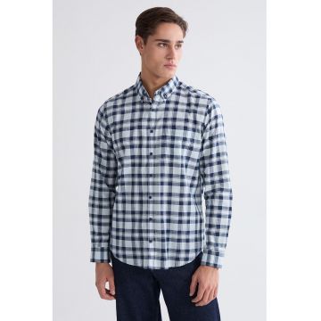 Camasa regular fit cu model in carouri - Albastru pal/Bleumarin