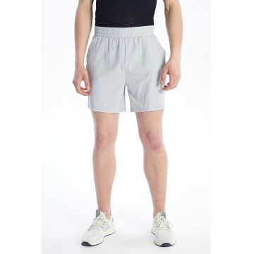 Pantaloni scurti cu talie elastica in talie si buzunare laterale - Gri deschis