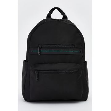 Rucsac din material textil cu buzunare cu fermoar - Negru