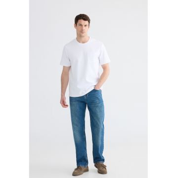 Tricou cu decolteu la baza gatului si buzunar pe piept - Alb optic