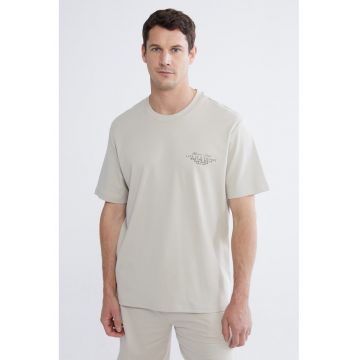 Tricou cu decolteu la baza gatului si imprimeu discret - Crem