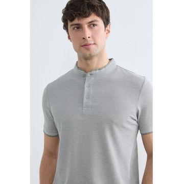 Tricou din amestec de bumbac cu fenta cu nasturi - Gri