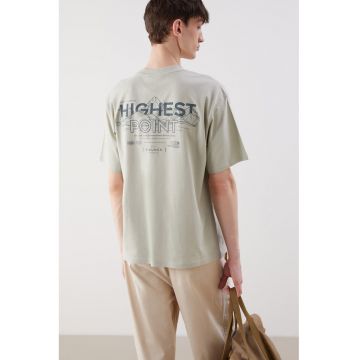 Tricou lejer cu imprimeu pe partea din spate - Verde pal