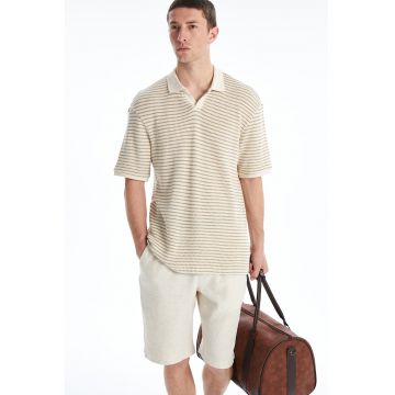 Tricou polo cu croiala lejera si dungi - Alb/Bej