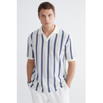 Tricou polo cu dungi si decupaj in V - Alb/Albastru inchis