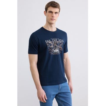 Tricou regular-fit cu imprimeu grafic - Alb/Portocaliu persan/Bleumarin
