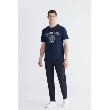 Tricou regular fit cu imprimeu text - Alb/Bleumarin