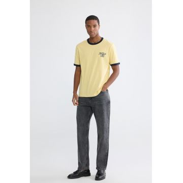 Tricou regular fit de bumbac - Negru/Galben pai