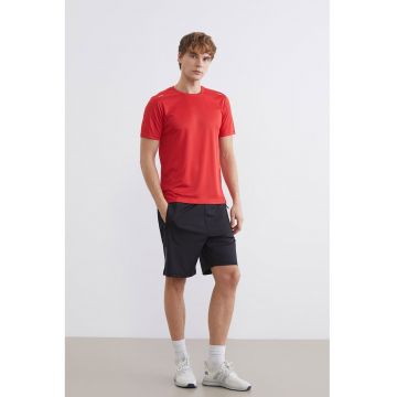 Tricou uni cu decolteu la baza gatulu - Rosu vermillion