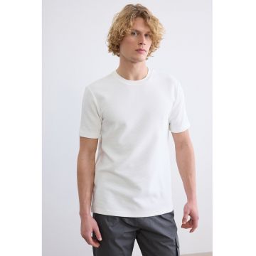 Tricou uni cu decolteu la baza gatului - Alb optic