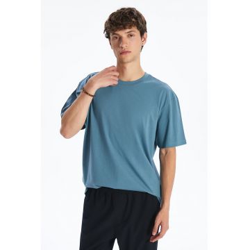 Tricou uni cu decolteu la baza gatului - Albastru prafuit