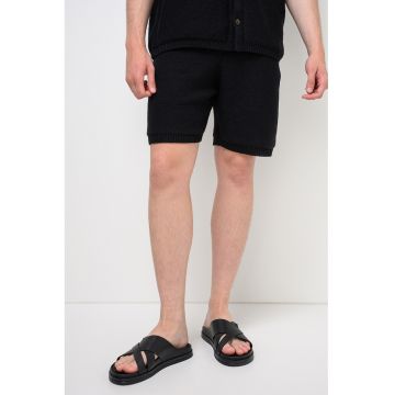 Pantaloni scurti tricotati cu snur de ajustare in talie - Negru