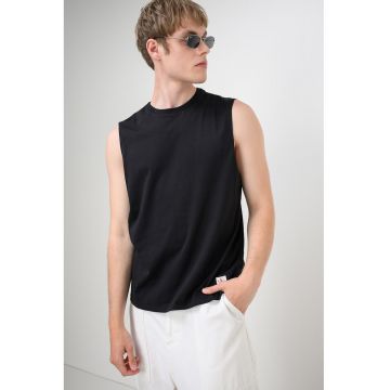 Tricou cu aplicatie logo brodata - fara maneci - Negru
