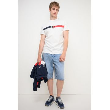 Tricou cu decolteu la baza gatului si imprimeu logo - Rosu/Alb/Albastru ultramarin