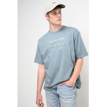 Tricou cu decolteu la baza gatului si imprimeu logo - Verde inchis