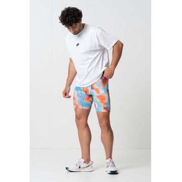 Tricou cu decolteu la baza gatului si logo - Alb