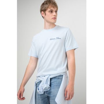 Tricou cu decolteu la baza gatului si logo brodat discret - Albastru glaciar