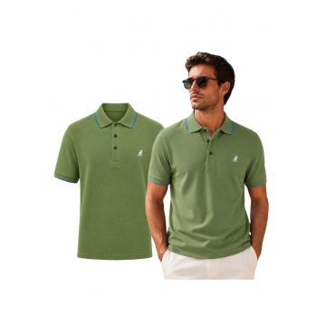 Tricou polo cu logo contrastant
