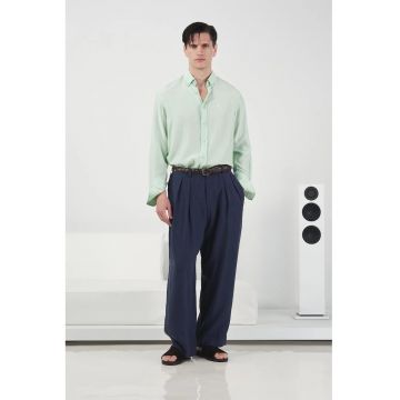 Pantaloni barbati -  talie medie - plisat - albastru marin - modal