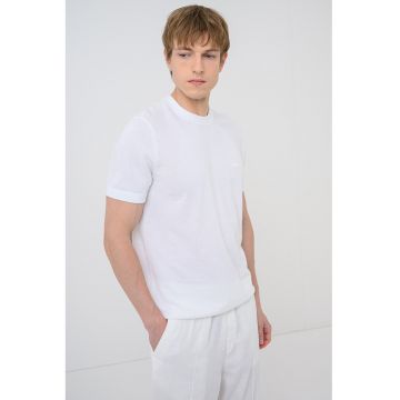 Tricou cu decolteu la baza gatului Momentum Lite - Alb