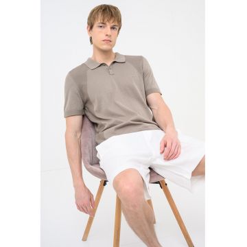 Tricou polo cu detalii striate Momentum Lite - Maro camel
