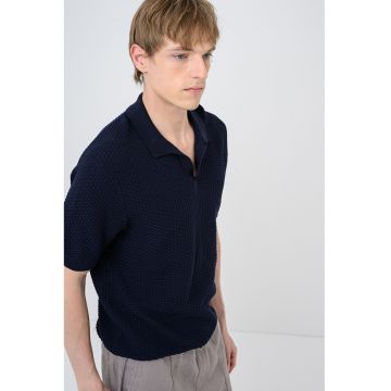 Tricou polo tricotat cu aspect texturat Natalo - Albastru ultramarin