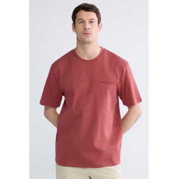 Tricou cu decolteu la baza gatului - Caramiziu