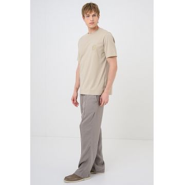 Tricou cu logo brodat Tames - Maro camel