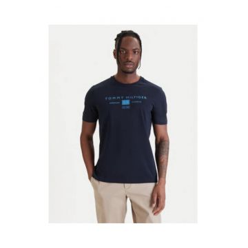 Tricou cu decolteu la baza gatului si imprimeu logo pe piept
