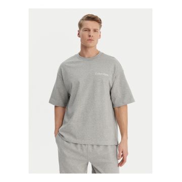 Tricou cu logo discret