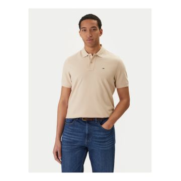 Tricou polo cu terminatie asimetrica