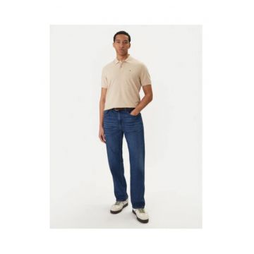 Tricou polo cu terminatie asimetrica