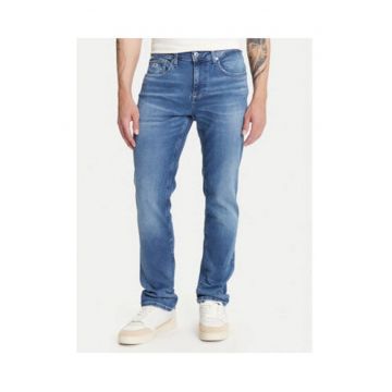 Blugi regular fit usor decolorati -
