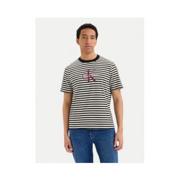 Tricou din bumbac cu guler contrastant - model in dungi si logo