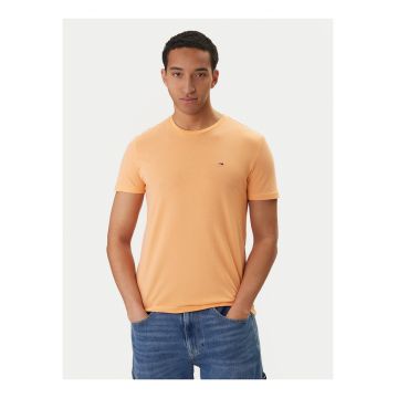 Tricou slim fit cu decolteu la baza gatului .