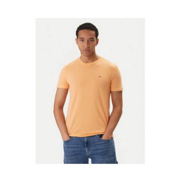 Tricou slim fit cu decolteu la baza gatului .