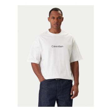 Tricou uni cu maneci cazute si imprimeu pe piept -