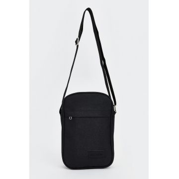 Geanta crossbody cu bareta ajustabila si fermoar - Negru