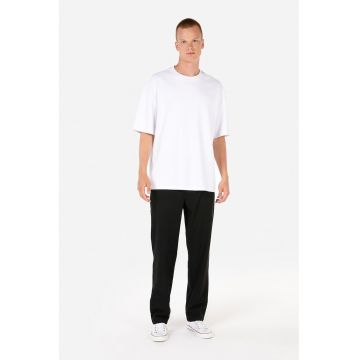 Pantaloni cu croiala dreapta si model uni - Negru
