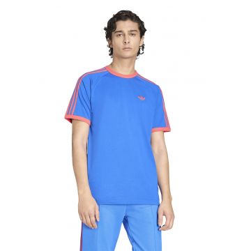 Tricou cu decolteu la baza gatului si logo - Albastru deschis