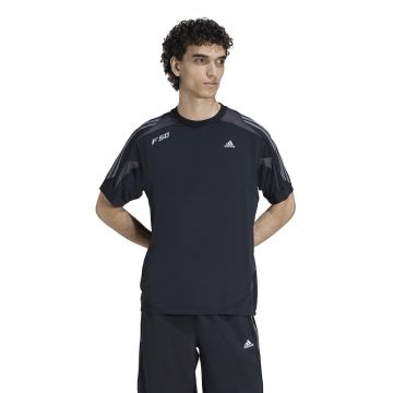 Tricou cu decolteu la baza gatului si model F50 - Negru/Gri inchis