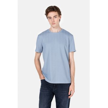 Tricou striat cu decolteu la baza gatului - Albastru pastel