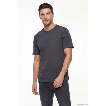 Tricou cu decolteu la baza gatului si imprimeu discret - Gri inchis