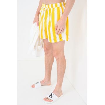 Pantaloni scurti de baie cu model si buzunare laterale - Alb/Galben