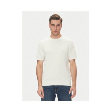 Tricou uni cu decolteu la baza gatului -